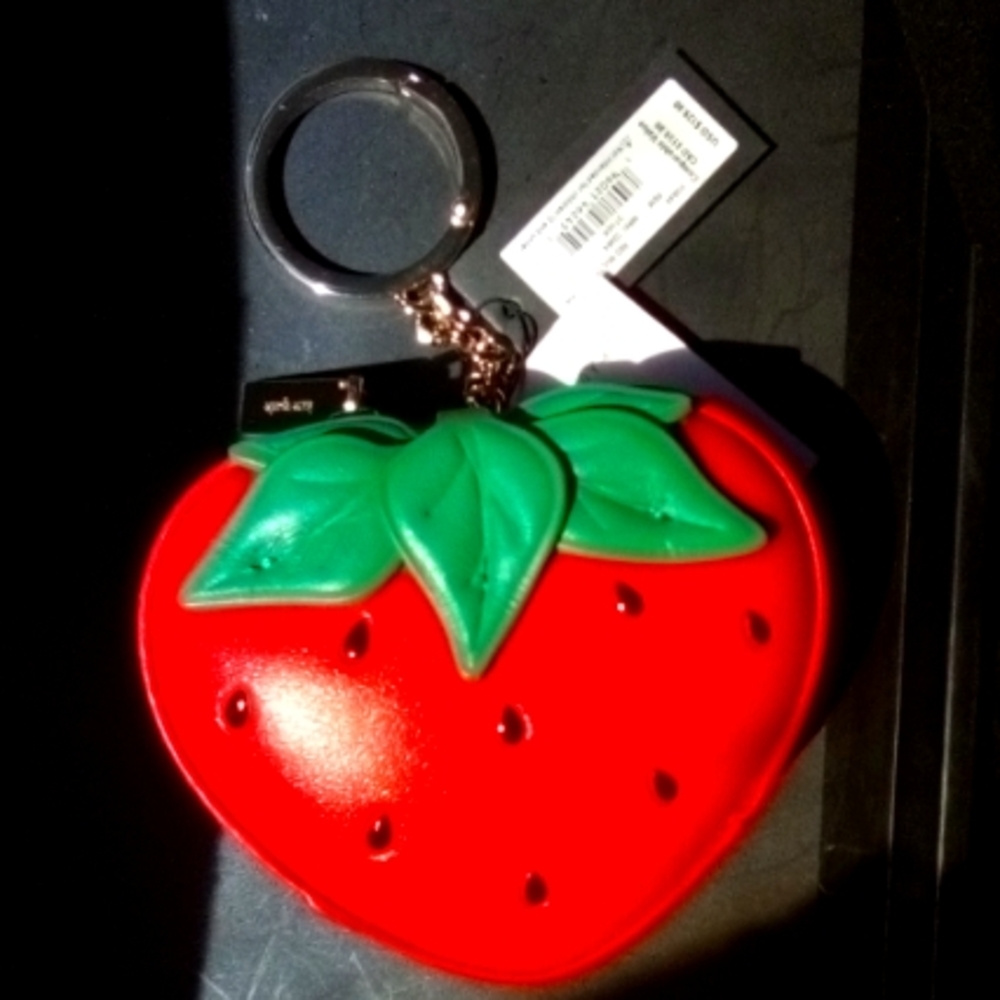 BRAND NEW KATE SPADE MINI STRAWBERRY PURSE